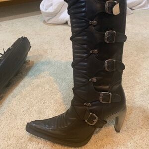 New Rock Women’s Leather Boots Used Great Condition